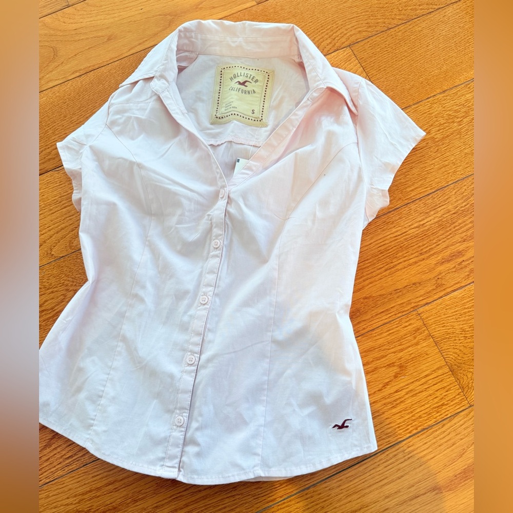 Hollister Pink Short Sleeve Button-Up Shirt